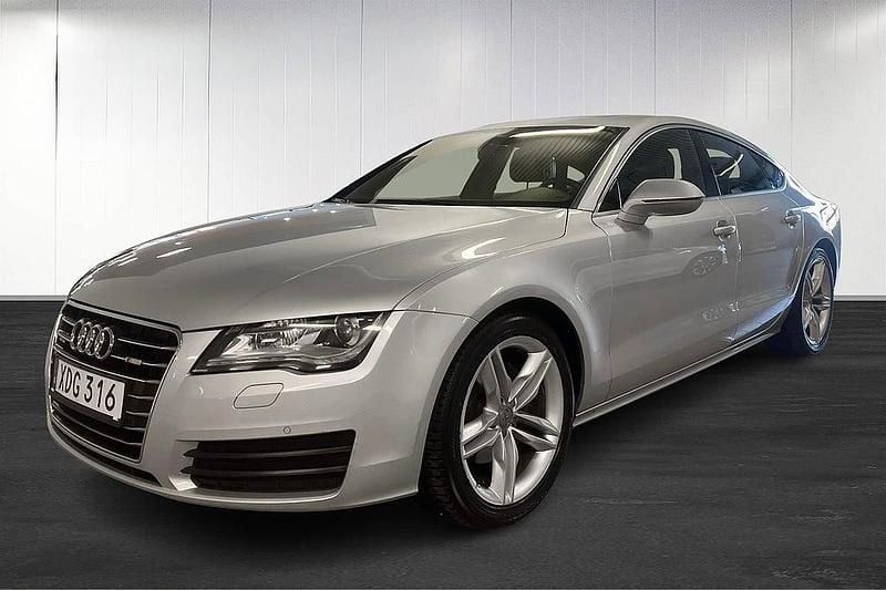 Silver Begagnad 2011 Audi A7 Sportback Proline Halvkombi | 119 000 kr (Marknadspris) - Bild 1/4