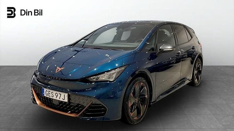 Begagnad Cupra Born 150 kW (204 HK) 2022 Blå (aurora blue metallic) Halvkombi