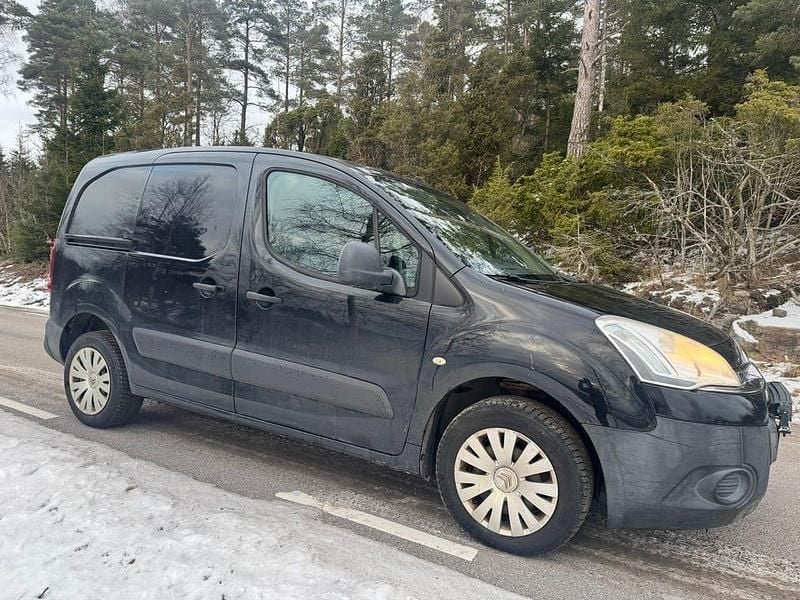 Begagnad Citroën Berlingo 75 HK (55 kW) 2013 Minibuss
