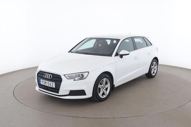 Vit Begagnad 2016 Audi A3 Comfort | 122 000 kr (Marknadspris) - Bild 1/3