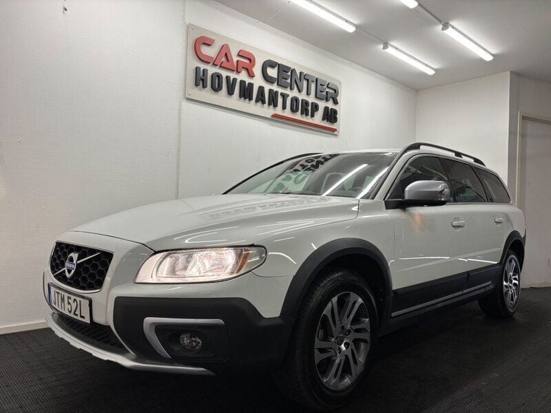 Vit Begagnad 2016 Volvo XC70 Momentum SUV | 129 900 kr (Superpris) - Bild 1/4