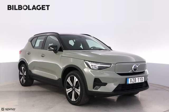 Grön Begagnad 2022 Volvo XC40 Core SUV | 339 800 kr - Bild 1/4