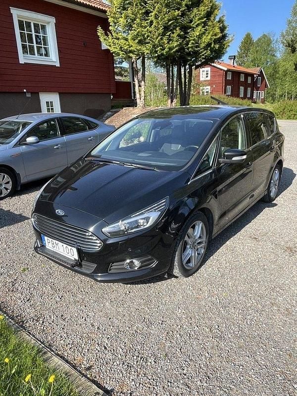 Svart Begagnad 2017 Ford S-MAX Business Edition Minibuss | 158 000 kr (Bra pris) - Bild 1/4