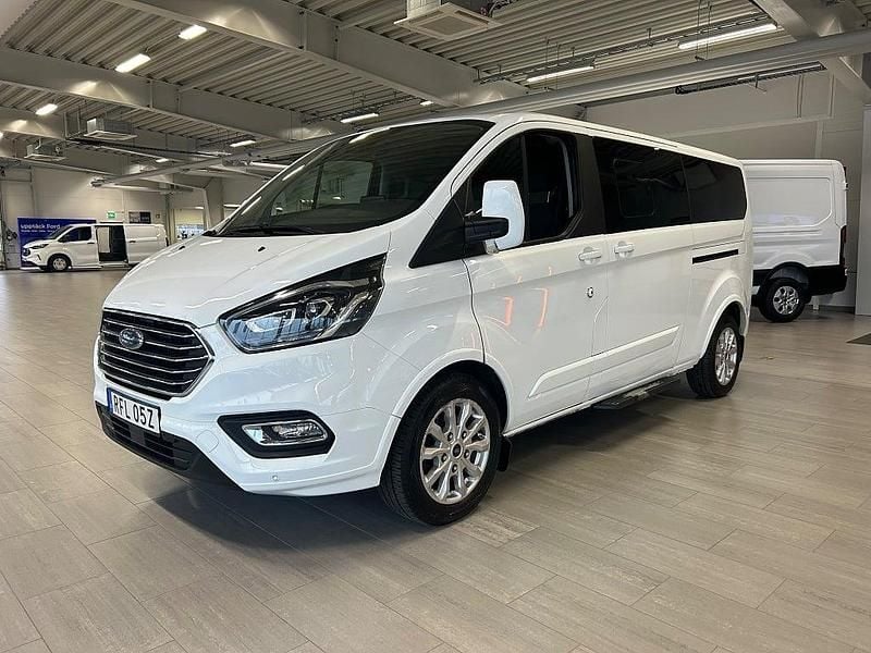 Begagnad Ford Tourneo Titanium 131 HK (96 kW) 2019 Vit Minibuss