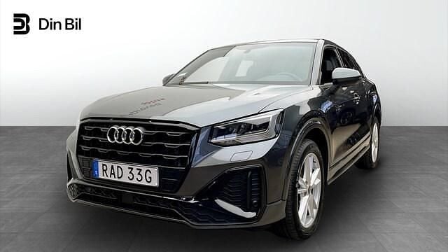 Begagnad Audi Q2 S-Line 150 HK (110 kW) 2022 Daytonagrå pärleffekt SUV