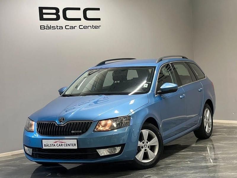 Begagnad Skoda Octavia 111 HK (81 kW) 2015 Blå Kombi