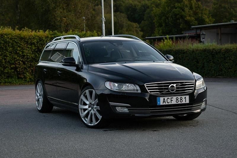 Svart Begagnad 2015 Volvo V70 Executive Kombi | 109 900 kr (Bra pris) - Bild 1/4