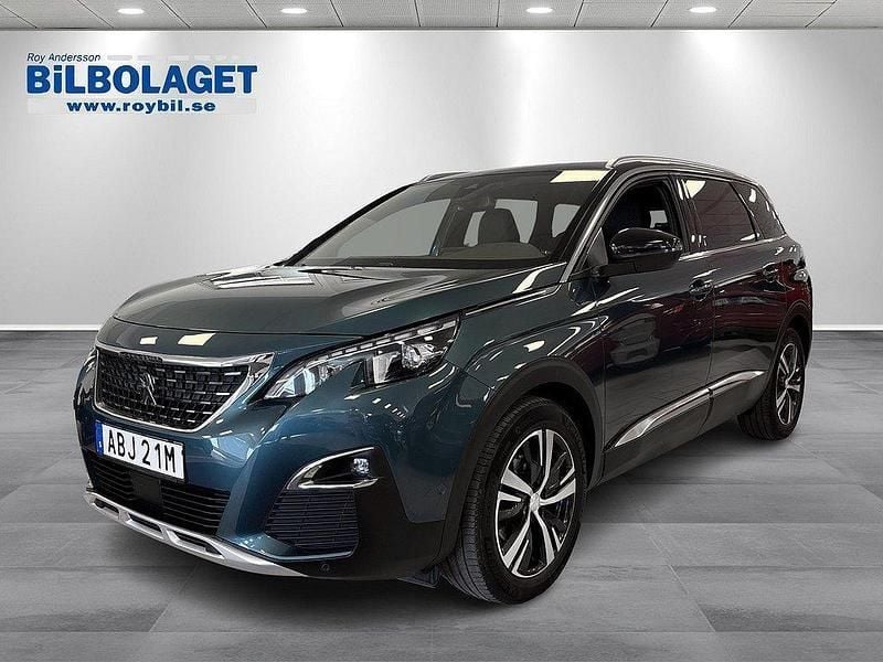 Grön Begagnad 2020 Peugeot 5008 GT-line Minibuss | 234 900 kr (Marknadspris) - Bild 1/4