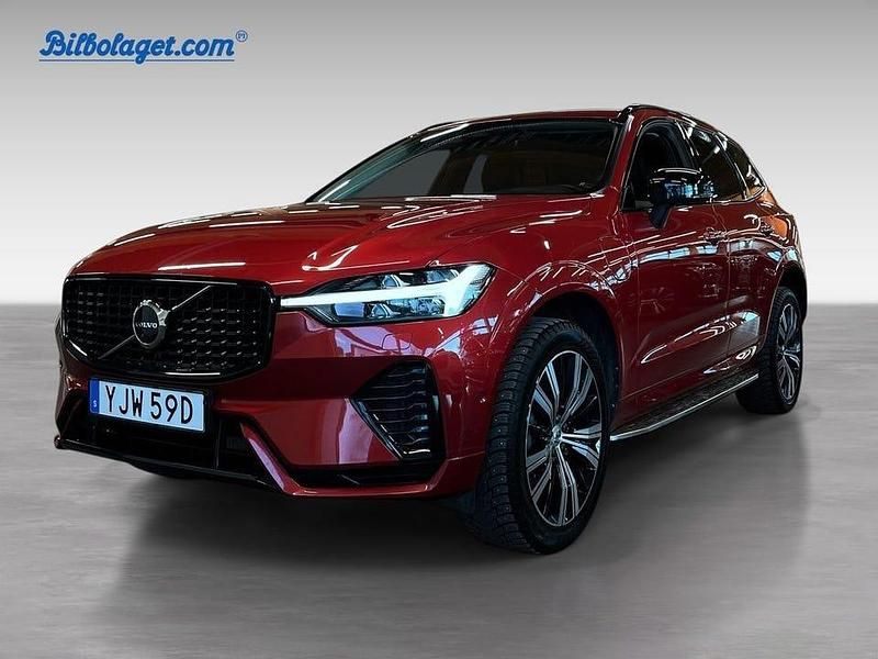 Röd Begagnad 2023 Volvo XC60 Plus SUV | 479 000 kr (Dyr) - Bild 1/4