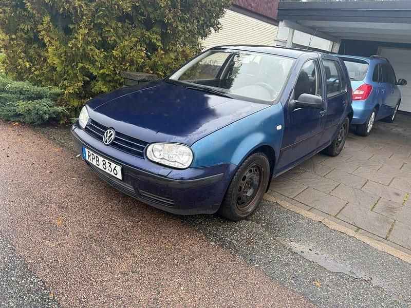 Begagnad 2001 VW Golf IV Halvkombi | 16 500 kr (Bra pris) - Bild 1/4