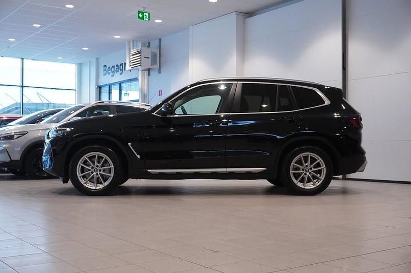 Begagnad BMW X3 184 HK (135 kW) 2023 Svart ii SUV