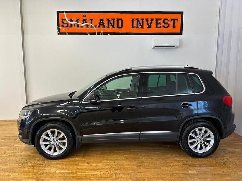 Svart Begagnad 2014 VW Tiguan Sportline SUV | 62 500 kr (Bra pris) - Bild 1/4