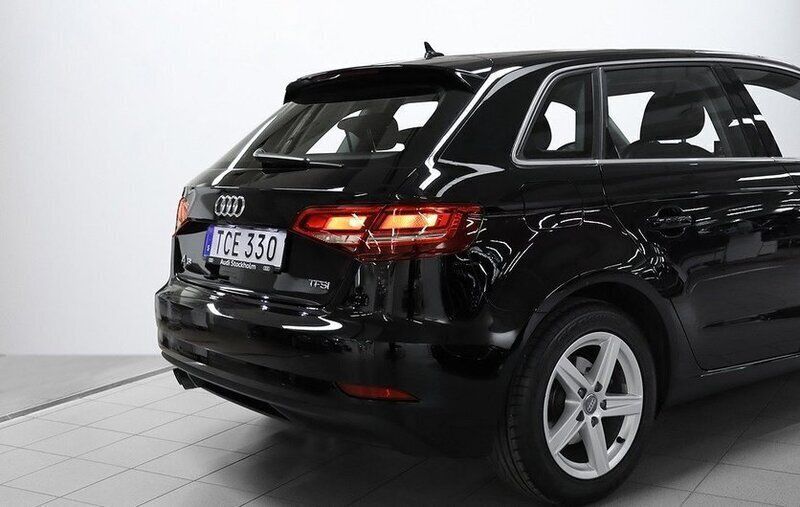 Begagnad Audi A3 Sportback Proline 150 HK (110 kW) 2018 Svart Halvkombi