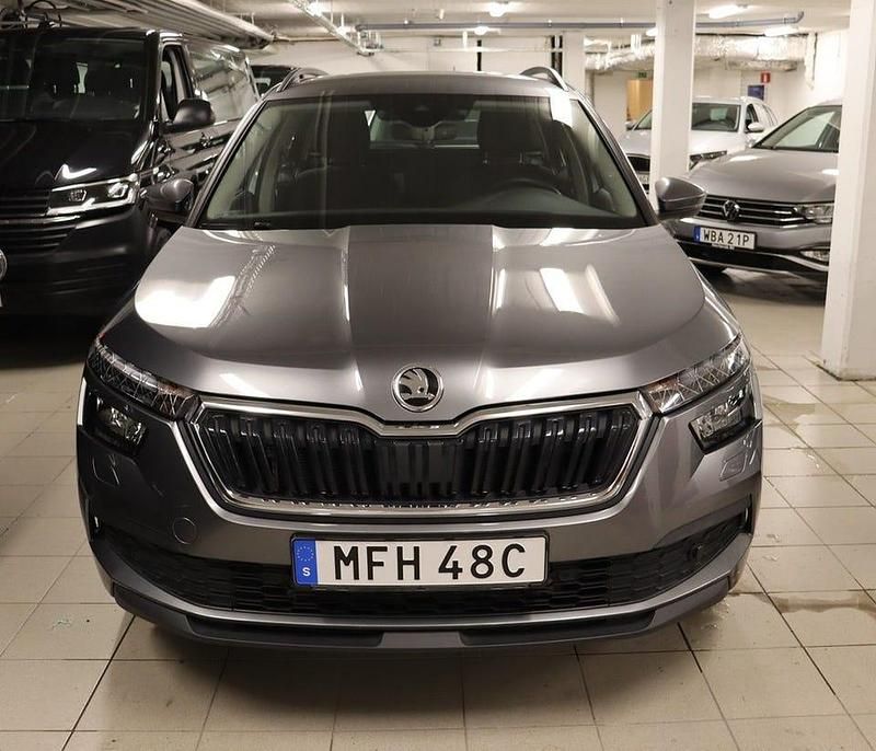 Begagnad Skoda Kamiq 110 HK (80 kW) 2023 Graphite grey metallic SUV