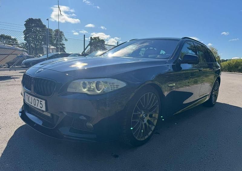Svart Begagnad 2011 BMW 535 M Sport Kombi | 179 000 kr (Dyr) - Bild 1/4