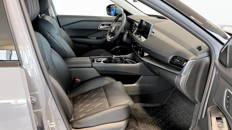 Begagnad Nissan X-Trail Tekna 214 HK (157 kW) 2024 Vit SUV