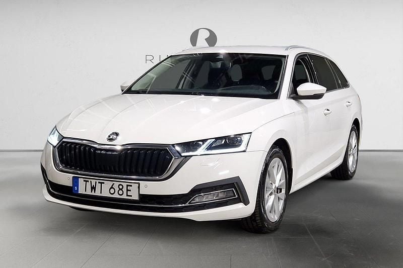Vit Begagnad 2020 Skoda Octavia Style Kombi | 194 900 kr (Marknadspris) - Bild 1/3