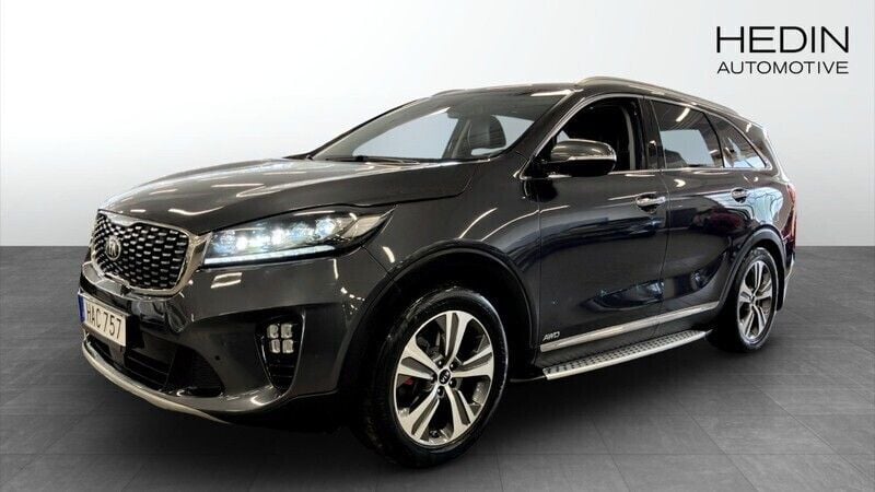 Grå (black) Begagnad 2018 Kia Sorento GT-Line SUV | 289 900 kr (Marknadspris) - Bild 1/4