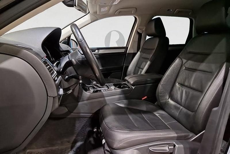 Begagnad VW Touareg 204 HK (150 kW) 2016 Svart SUV