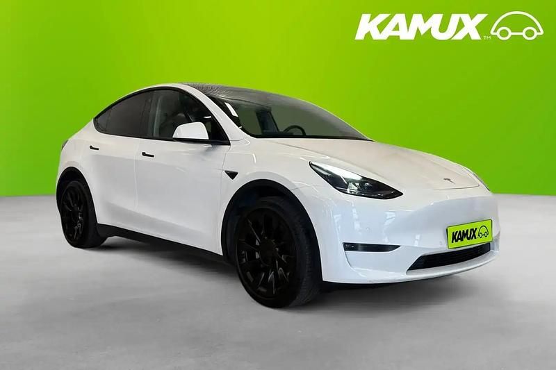 Vit Begagnad 2022 Tesla Model Y Long Range AWD SUV | 374 700 kr (Marknadspris) - Bild 1/4