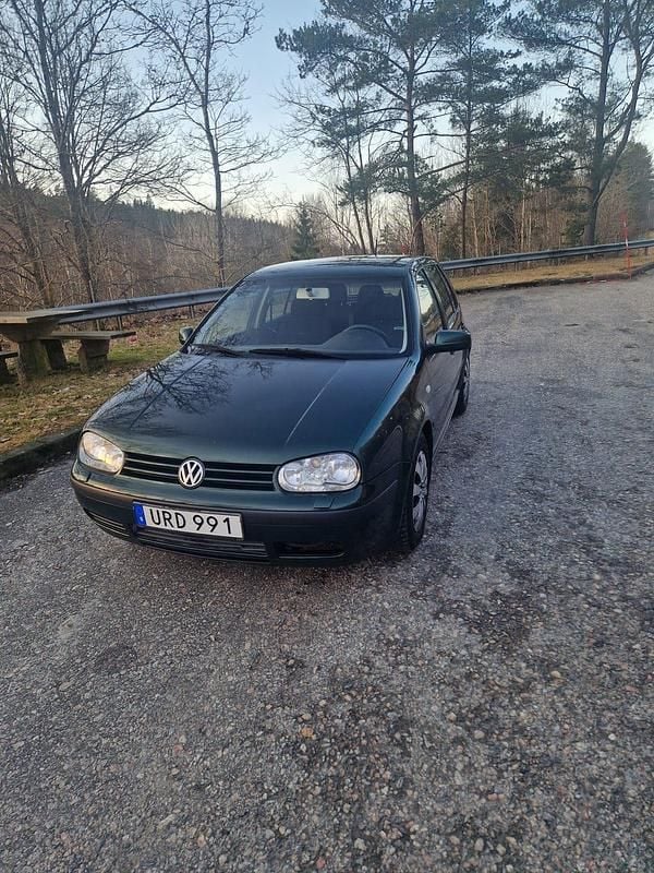 Begagnad VW Golf IV 105 HK (77 kW) 2003