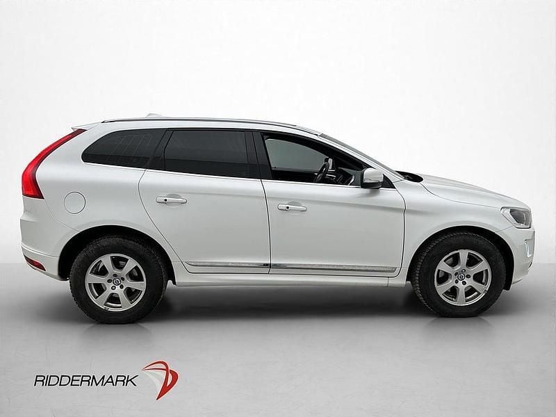 Begagnad Volvo XC60 Summum 190 HK (139 kW) 2016 Vit SUV