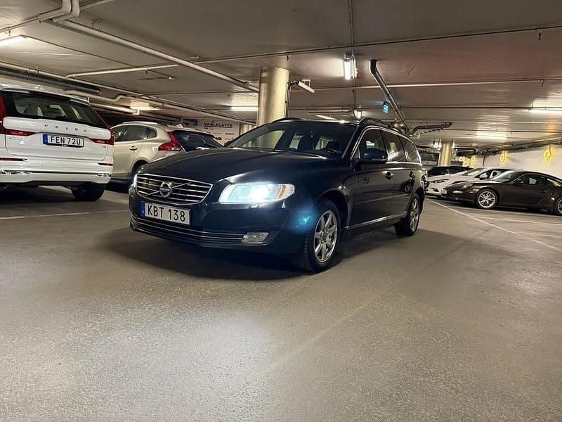 Begagnad 2016 Volvo V70 Kombi | 69 500 kr (Marknadspris) - Bild 1/4