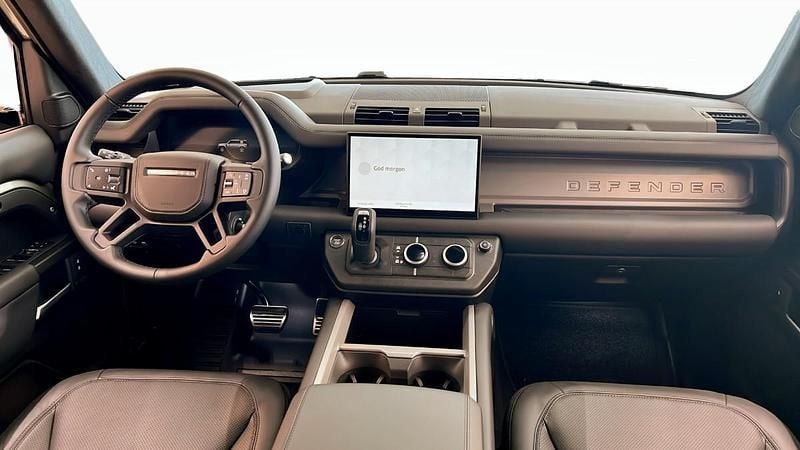 Begagnad Land Rover Defender 301 HK (221 kW) 2025 Grön (green) SUV