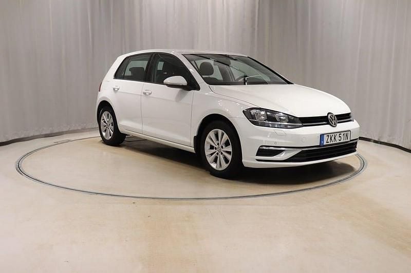 Begagnad VW Golf VII 116 HK (85 kW) 2019 Pure white