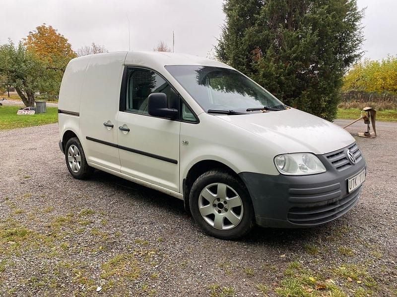 Begagnad VW Caddy 69 HK (50 kW) 2004 Minibuss