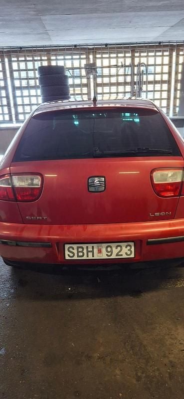 Begagnad Seat Leon 101 HK (74 kW) 2001 Halvkombi