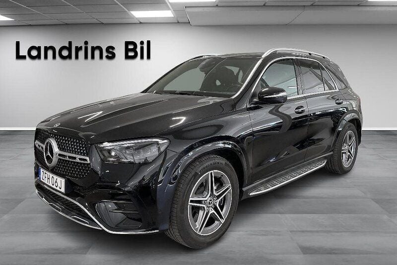 Svart (obsidiansvart metallic) Begagnad 2023 Mercedes GLE350e AMG line SUV | 929 900 kr (Marknadspris) - Bild 1/4