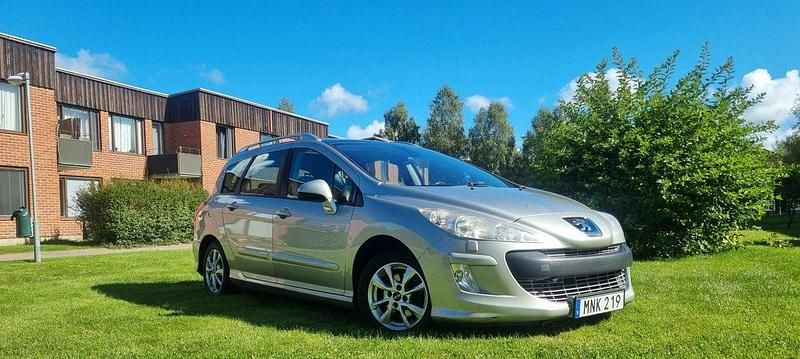 Grå Begagnad 2008 Peugeot 308 Kombi | 20 000 kr (Lite dyr) - Bild 1/4