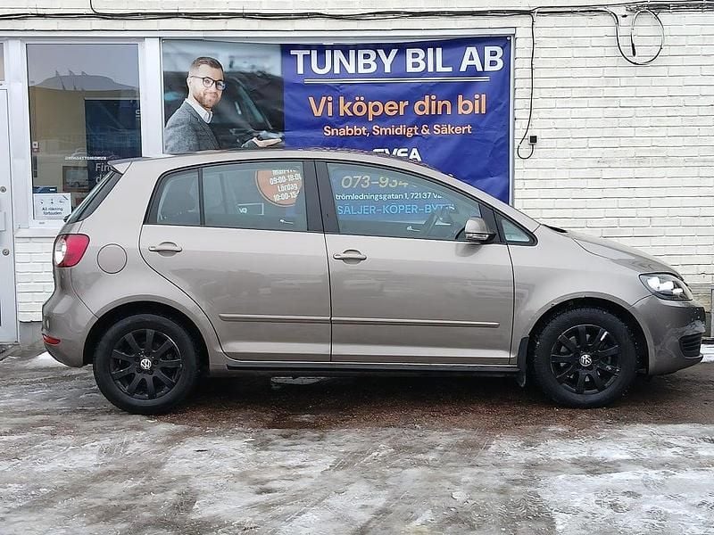Begagnad VW Golf VII 105 HK (77 kW) 2013 Brun Halvkombi