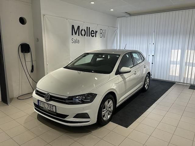 Vit (pure white) Begagnad 2019 VW Polo Sedan | 139 000 kr - Bild 1/4