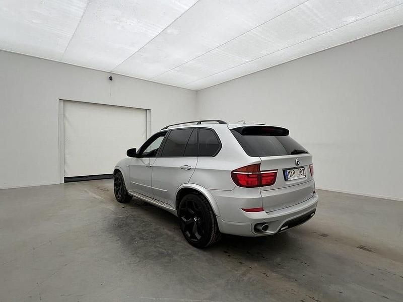Begagnad BMW X5 Sport Line 306 HK (225 kW) 2012 Silver SUV