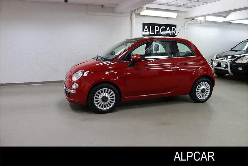 Röd Begagnad 2012 Fiat 500 Lounge Halvkombi | 69 900 kr (Lite dyr) - Bild 1/4