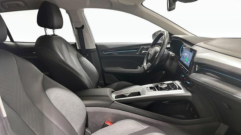 Begagnad MG MG5 EV Luxury 114 kW (156 HK) 2022 Grå Kombi