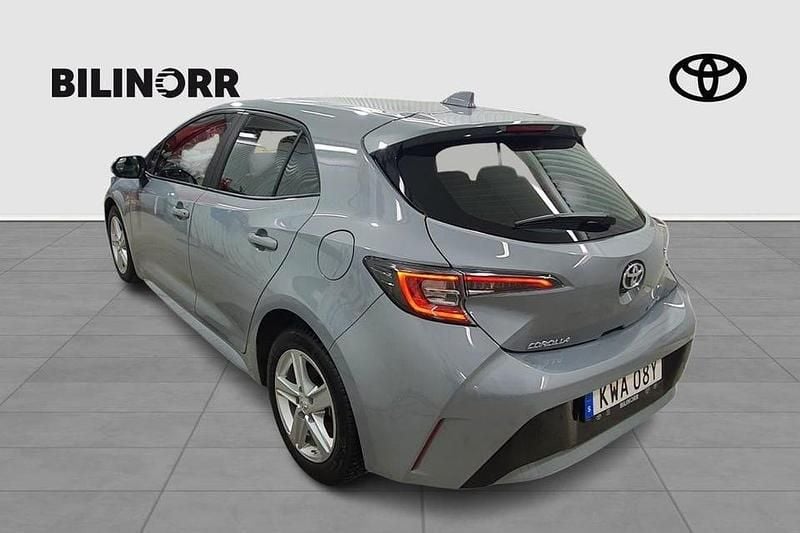 Begagnad Toyota Corolla Active 122 HK (89 kW) 2022 Grå