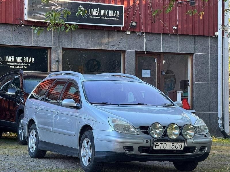 Silver Begagnad 2002 Citroën C5 Kombi | 14 000 kr (Marknadspris) - Bild 1/4