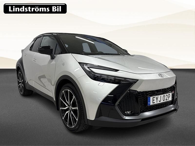 Begagnad Toyota C-HR 2024 Silver SUV
