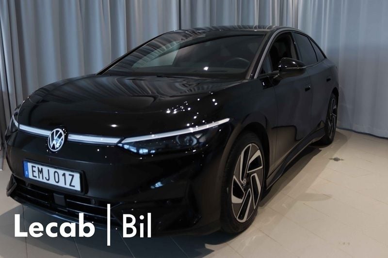 Svart (grenadilla black metallic) Begagnad 2024 VW ID.7 Pro Sedan | 489 500 kr (Superpris) - Bild 1/4
