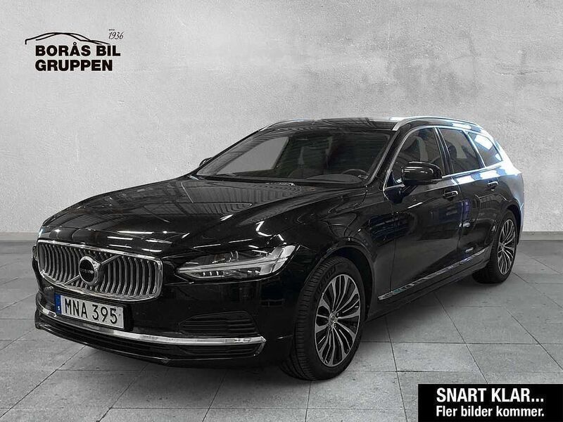 Svart Begagnad 2023 Volvo V90 Core Kombi | 355 000 kr (Marknadspris) - Bild 1/4