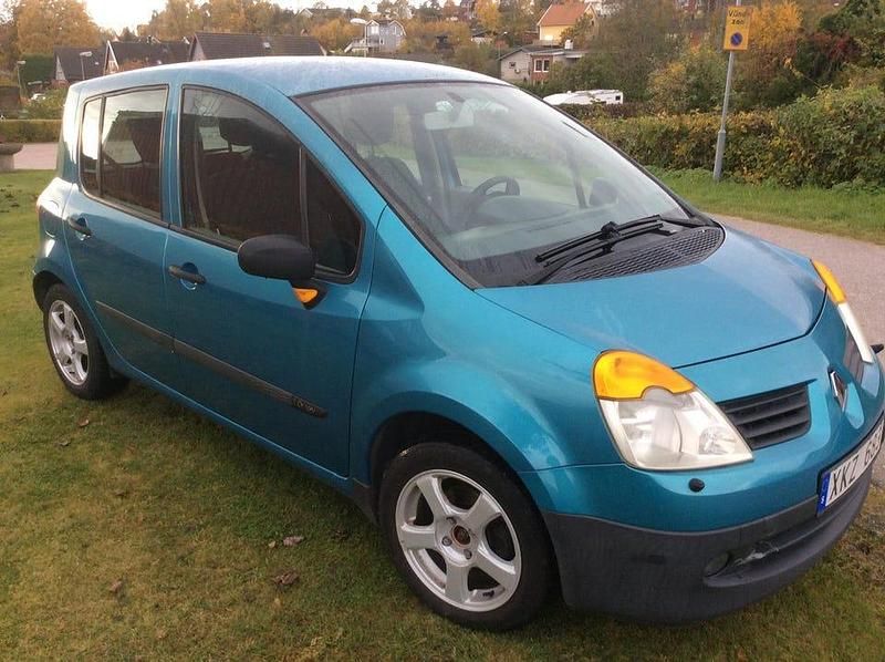 Begagnad 2005 Renault Modus Minibuss | 18 000 kr (Marknadspris) - Bild 1/1