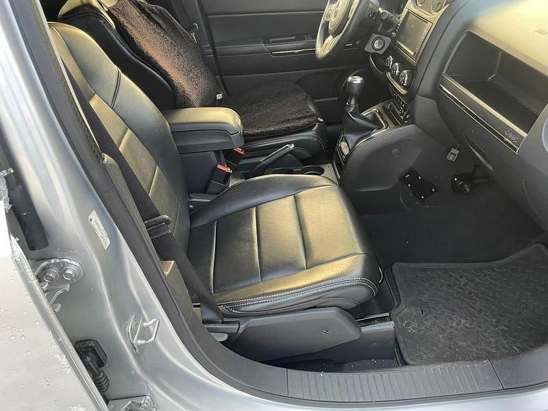 Begagnad Jeep Compass 156 HK (114 kW) 2012 SUV