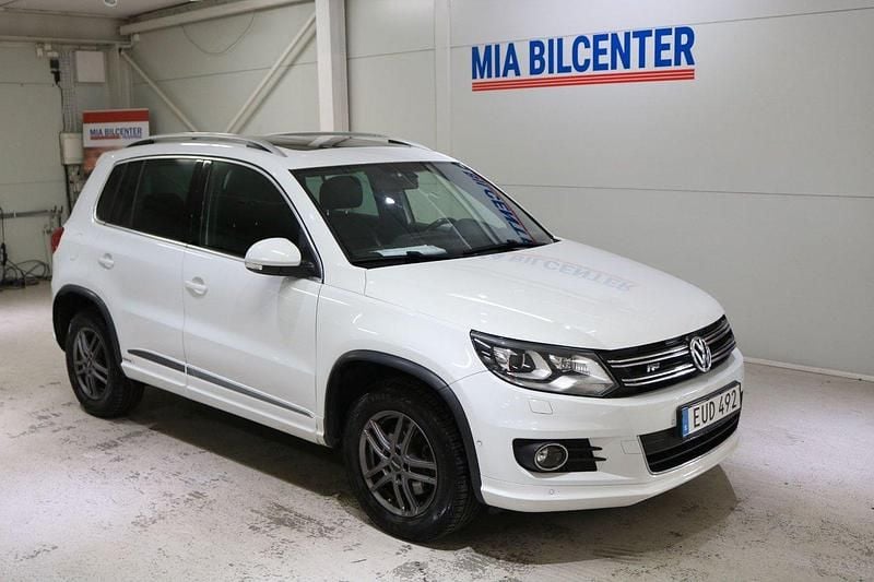 Vit Begagnad 2015 VW Tiguan R-line SUV | 149 000 kr (Bra pris) - Bild 1/3