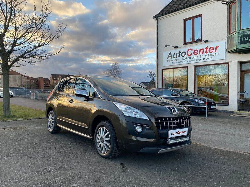 Brun Begagnad 2011 Peugeot 3008 Kombi | 59 000 kr (Marknadspris) - Bild 1/4