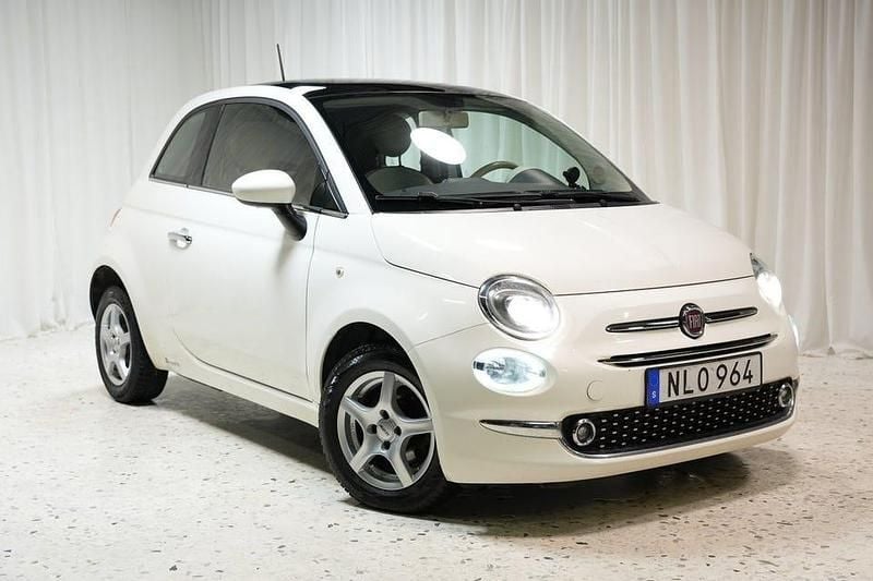 Vit Begagnad 2017 Fiat 500 Lounge Halvkombi | 47 900 kr (Bra pris) - Bild 1/4