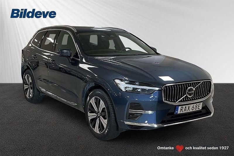 Mörkblå Begagnad 2023 Volvo XC60 Core SUV | 469 900 kr (Bra pris) - Bild 1/4