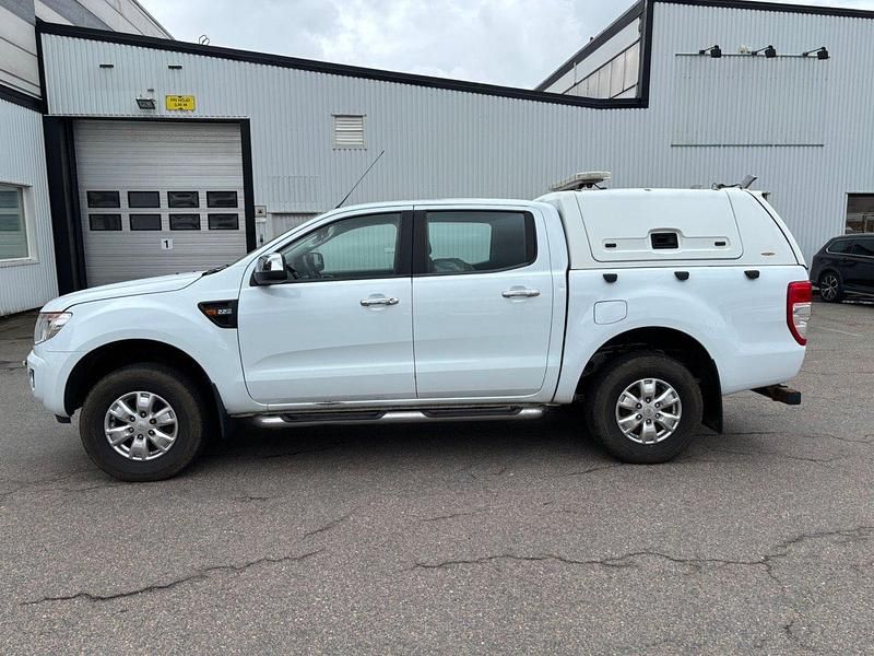Blå (blå metallic) Begagnad 2014 Ford Ranger Pickup | 99 900 kr (Bra pris) - Bild 1/1